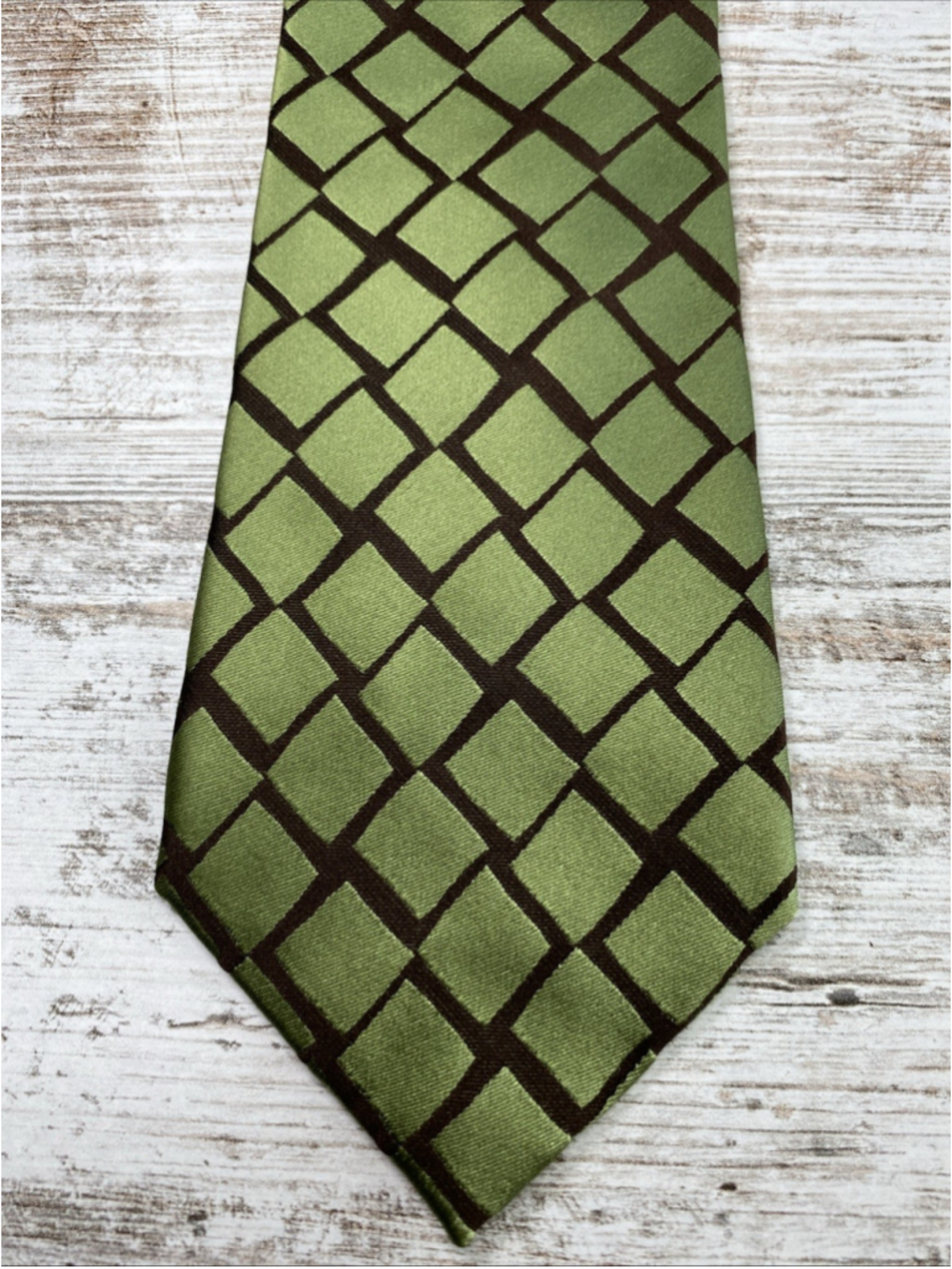 Van Heusen Olive Green Brown Geometric Lattice 100% Silk Necktie 58x3.75